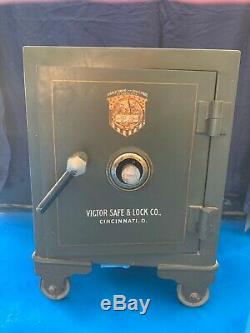 ANTIQUE 1904 Victor Safe & Lock Co. Cincinnati, OH Combination Safe