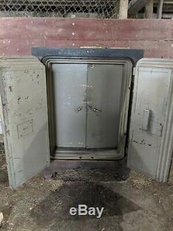 Antique Diebold Safe Security and Lock Combination Caster Wheels Double Doors