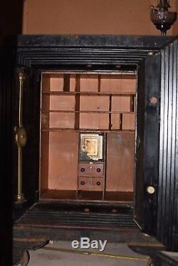 Antique Double Door York Safe & Lock Co Working Combination VTG Floor Bank Vault