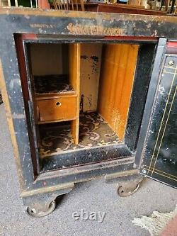 Antique Yale Safe with Combination Lock Nice Condition 17 X 18 X 25