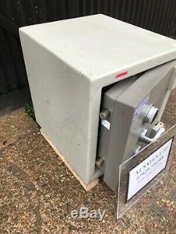 Chubb commerce euro safe 1029#, 17k cash cover, com locking all working fine
