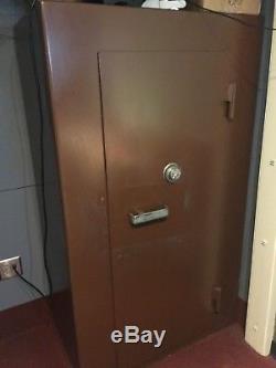 Extra Large Safe with combination lock. Fire proof