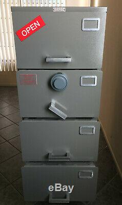 GSA Approved Class 6, 4-Drawer, Legal Size, Single Lock, Gray Safe/Container
