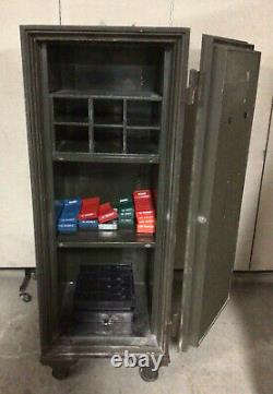 Guardsman Safe Company Floor Safe On Wheels vintage dial combo LOCAL PICKUP ONLY