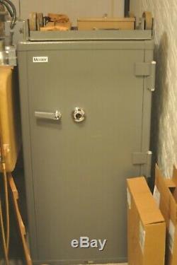MOSLER BP-280 Model 11 Floor Safe With Combo and 10 Locking Drawers