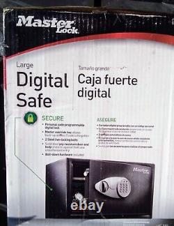 Master Lock Digital Safe 1.18 cu ft Capacity Mod X125ML New in Box