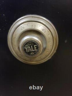 Old Antique Vtg Sg Quirk Safe Ny 1895 Yale Lock System Combination Metal Heavy