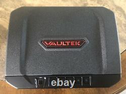 Vaultek VT20i-BK Biometric 20 Series Safe (Black)Perfect Condition! Open Box
